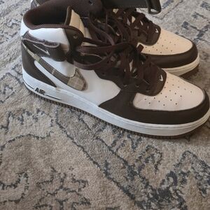 Nike High-Top Sneakers in Brown and White